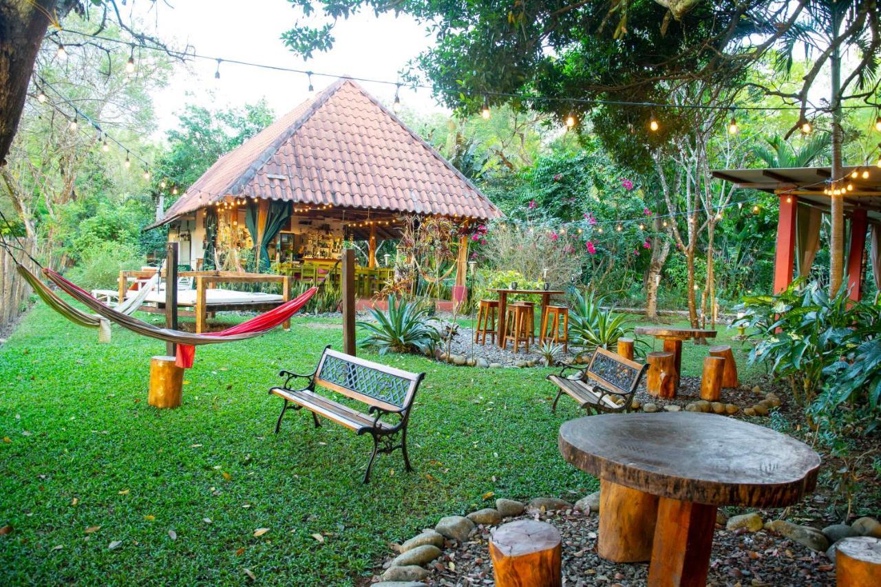لاس لاخاس Naturalmente Boutique Bungalows Y Cocina Mediterranea المظهر الخارجي الصورة