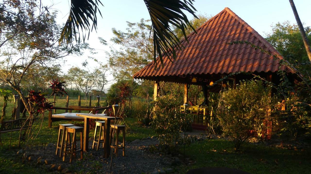لاس لاخاس Naturalmente Boutique Bungalows Y Cocina Mediterranea المظهر الخارجي الصورة
