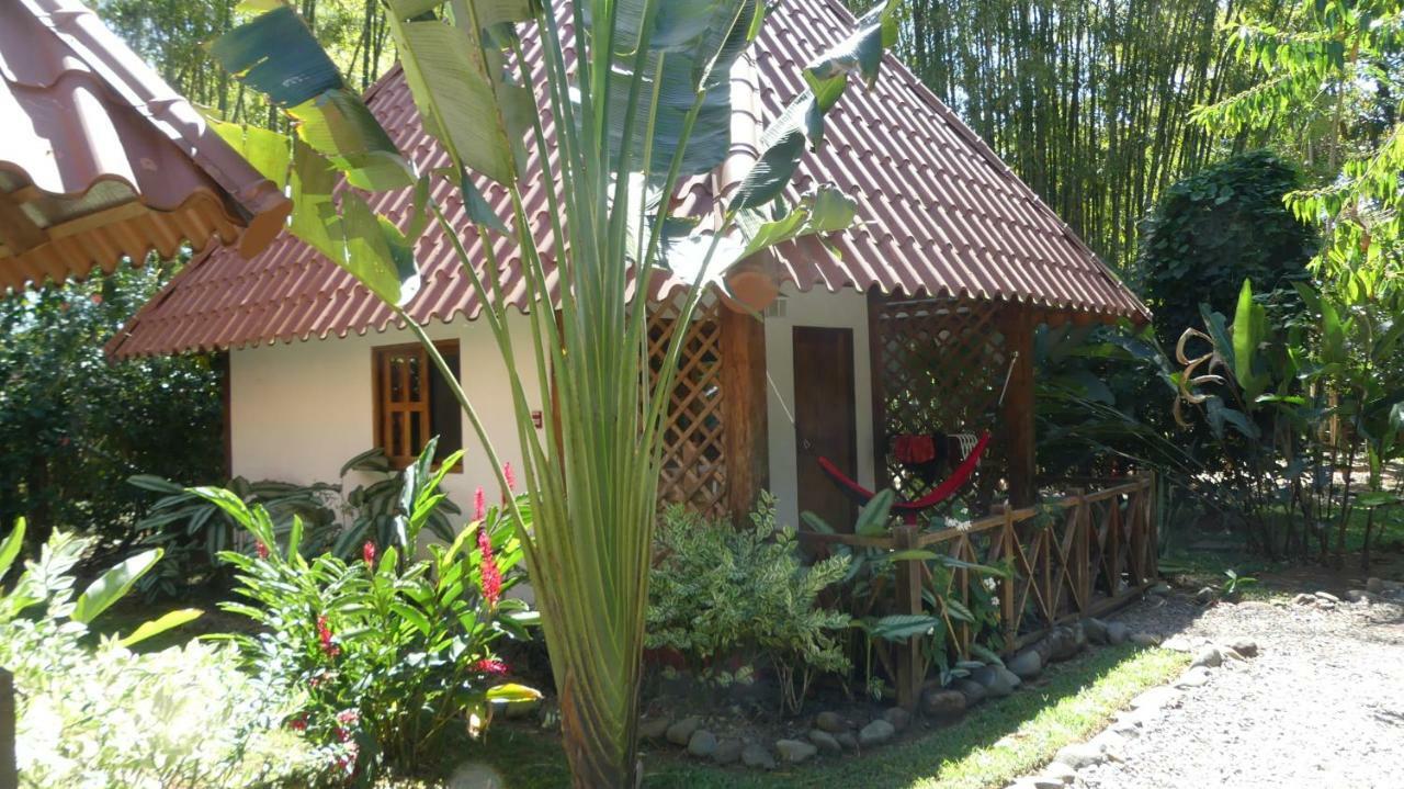 لاس لاخاس Naturalmente Boutique Bungalows Y Cocina Mediterranea المظهر الخارجي الصورة
