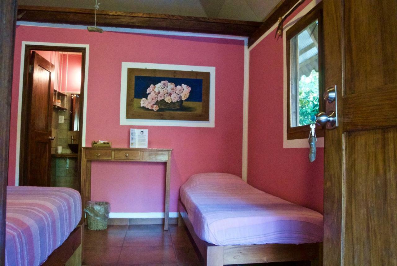 لاس لاخاس Naturalmente Boutique Bungalows Y Cocina Mediterranea المظهر الخارجي الصورة