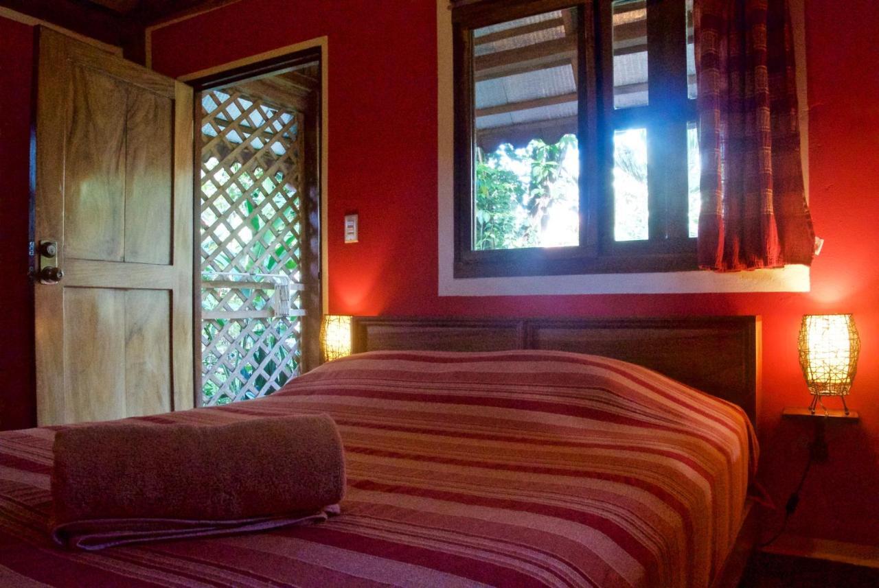 لاس لاخاس Naturalmente Boutique Bungalows Y Cocina Mediterranea المظهر الخارجي الصورة